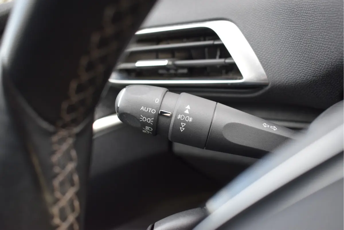 1.2 Blue Lease Premium 130PK | Nieuwe motor | Focal Audio | 360° Camera | Elek. Kofferklep
