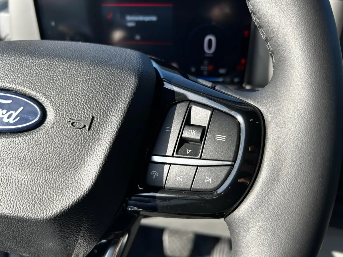 320 2.5 PHEV L2H1 Trend | Automaat | Trekhaak voorbereiding | Stoelverwarming | Adaptive Cruise Control