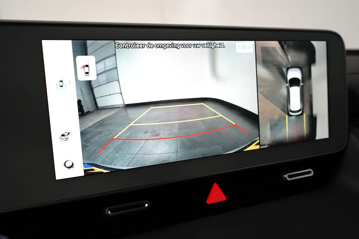 Lounge 77.4 kWh | Navigatie | Elektrisch verstelb. bestuurdersstoel | Stuur- & Stoelverwarming | 360 Graden Camera | Apple Carplay & Android Auto |