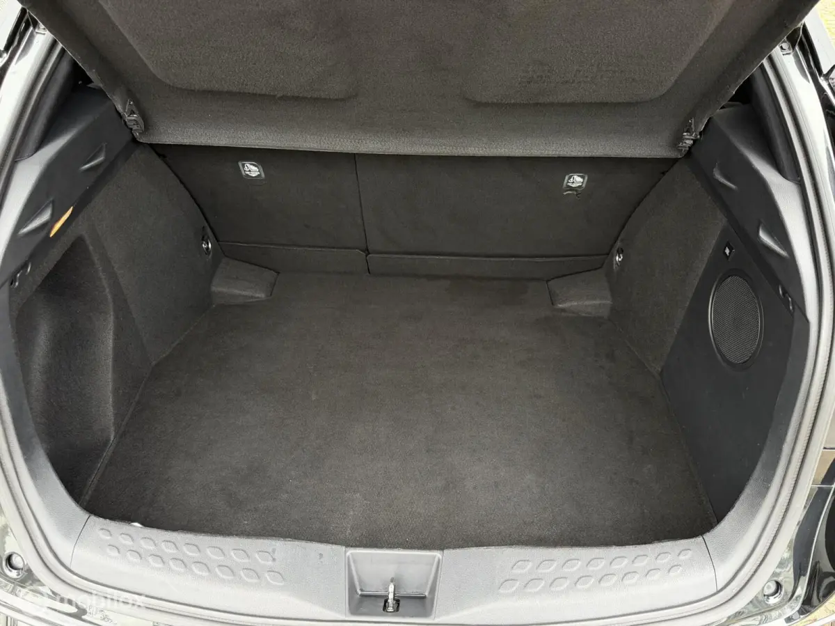 1.8 Hybrid Executive Ultimate Leer Navi Trekh. JBL 18"Lmv etc.