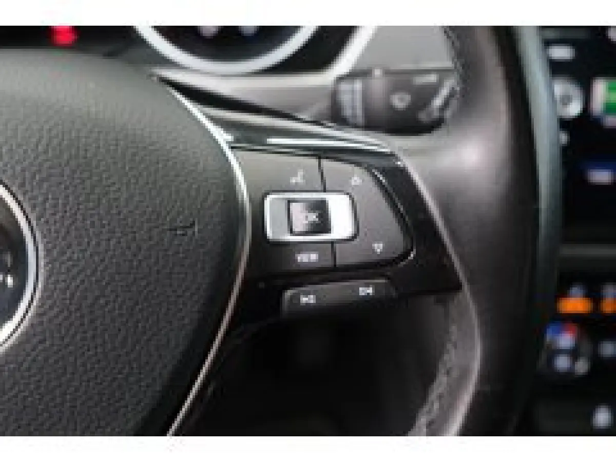 > TOURAN< 2.0 TDI 150 PK DSG > Grijskenteken < - Airco, Cruise, PDC.