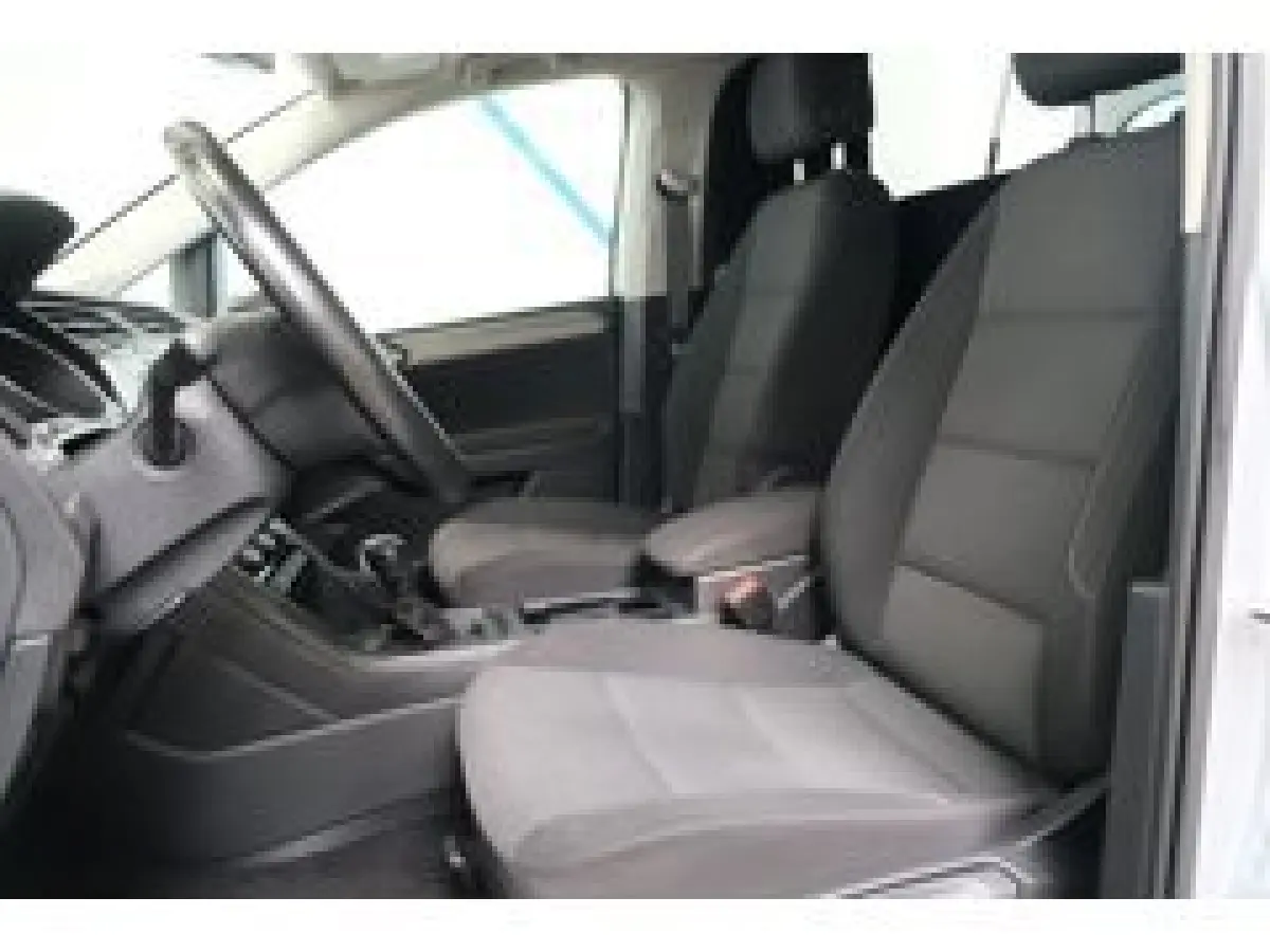 > TOURAN< 2.0 TDI 150 PK DSG > Grijskenteken < - Airco, Cruise, PDC.