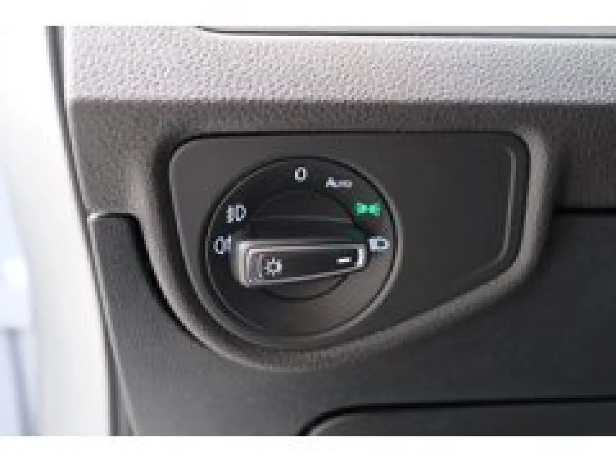 > TOURAN< 2.0 TDI 150 PK DSG > Grijskenteken < - Airco, Cruise, PDC.