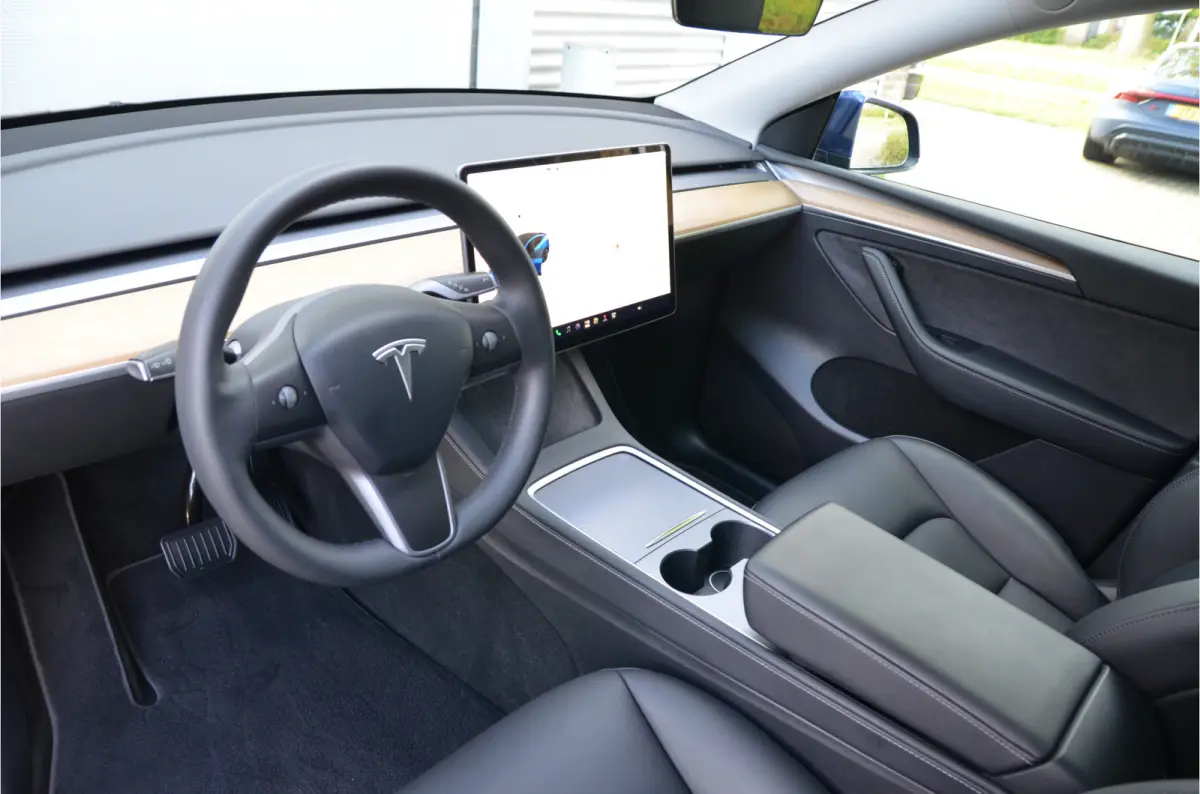 Long Range AWD 75 kWh Enhanced AutoPilot3.0 (twv 3.800,-), 20" Alu