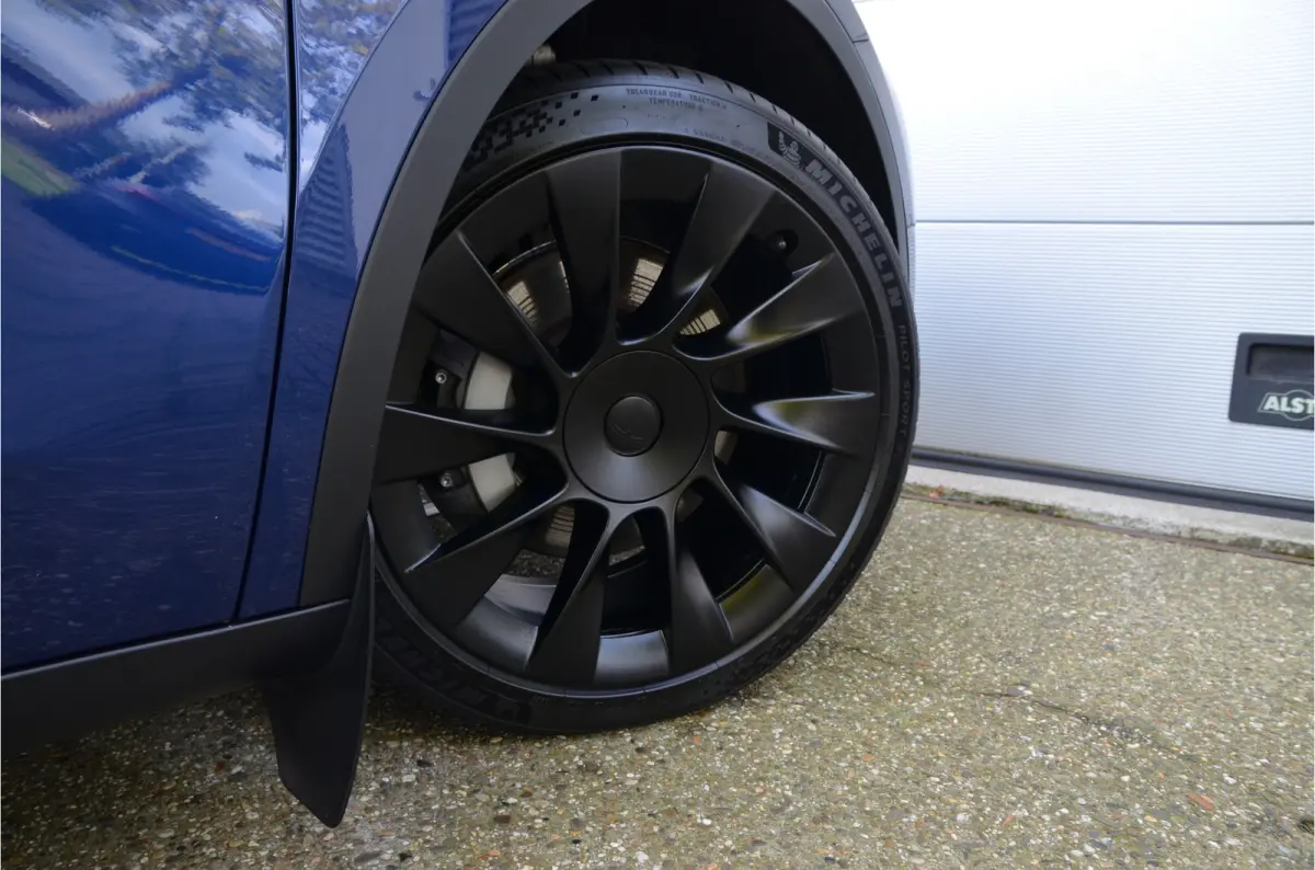 Long Range AWD 75 kWh Enhanced AutoPilot3.0 (twv 3.800,-), 20" Alu