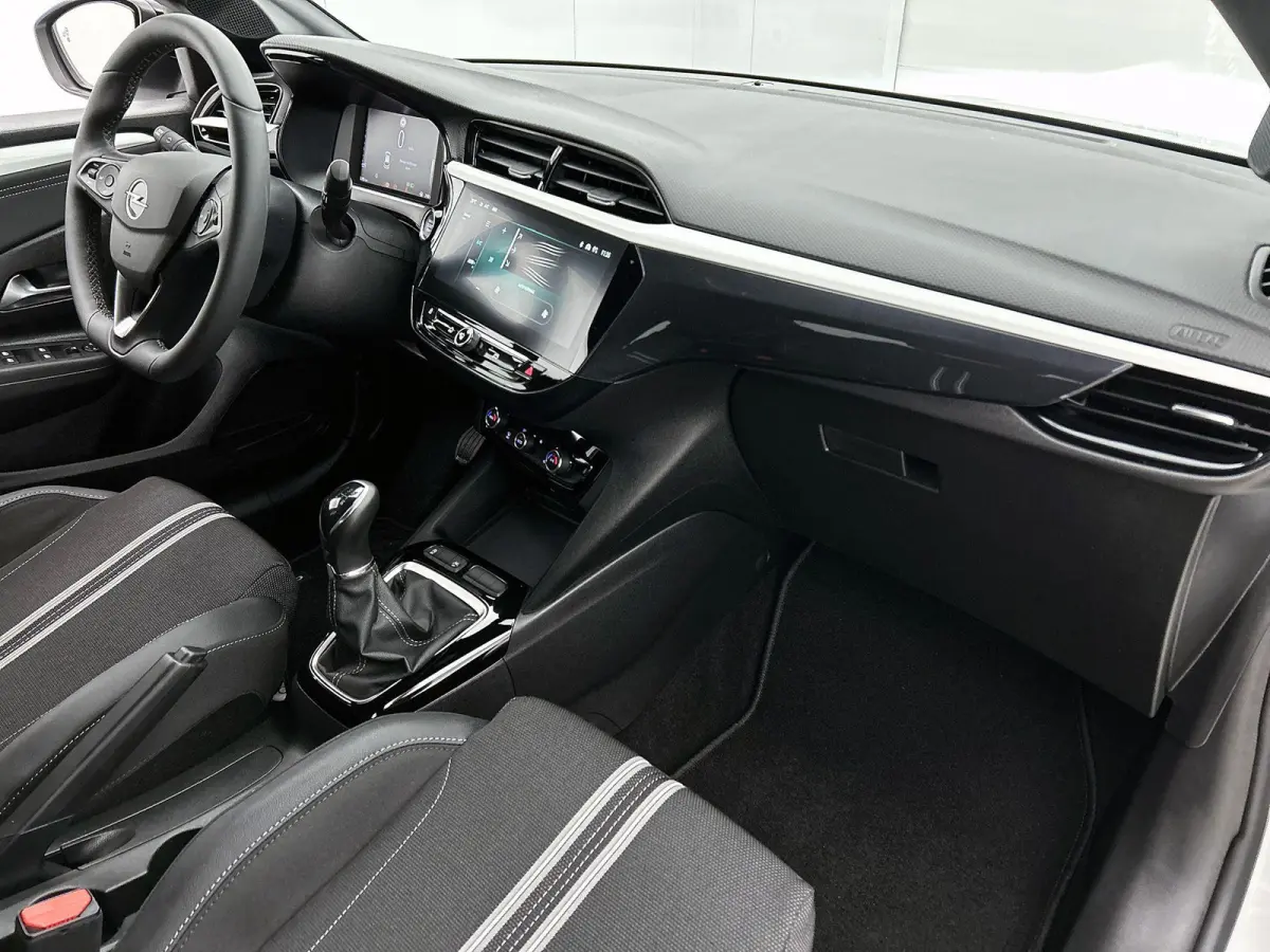 1.2 75 pk GS | Climate control | Navigatie | Achteruitrijcamera  | Apple Carplay en Android Auto