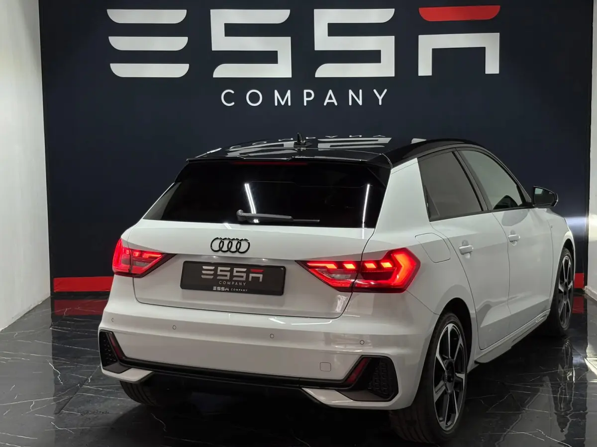 30 TFSI 3x S Line KeylessGo|Sfeerv|CarPlay|Cruise