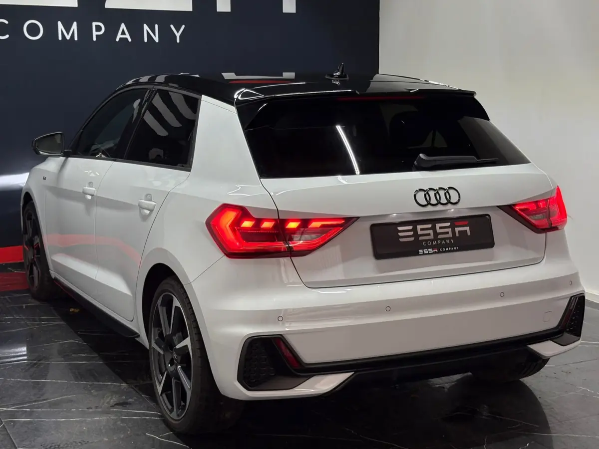 30 TFSI 3x S Line KeylessGo|Sfeerv|CarPlay|Cruise