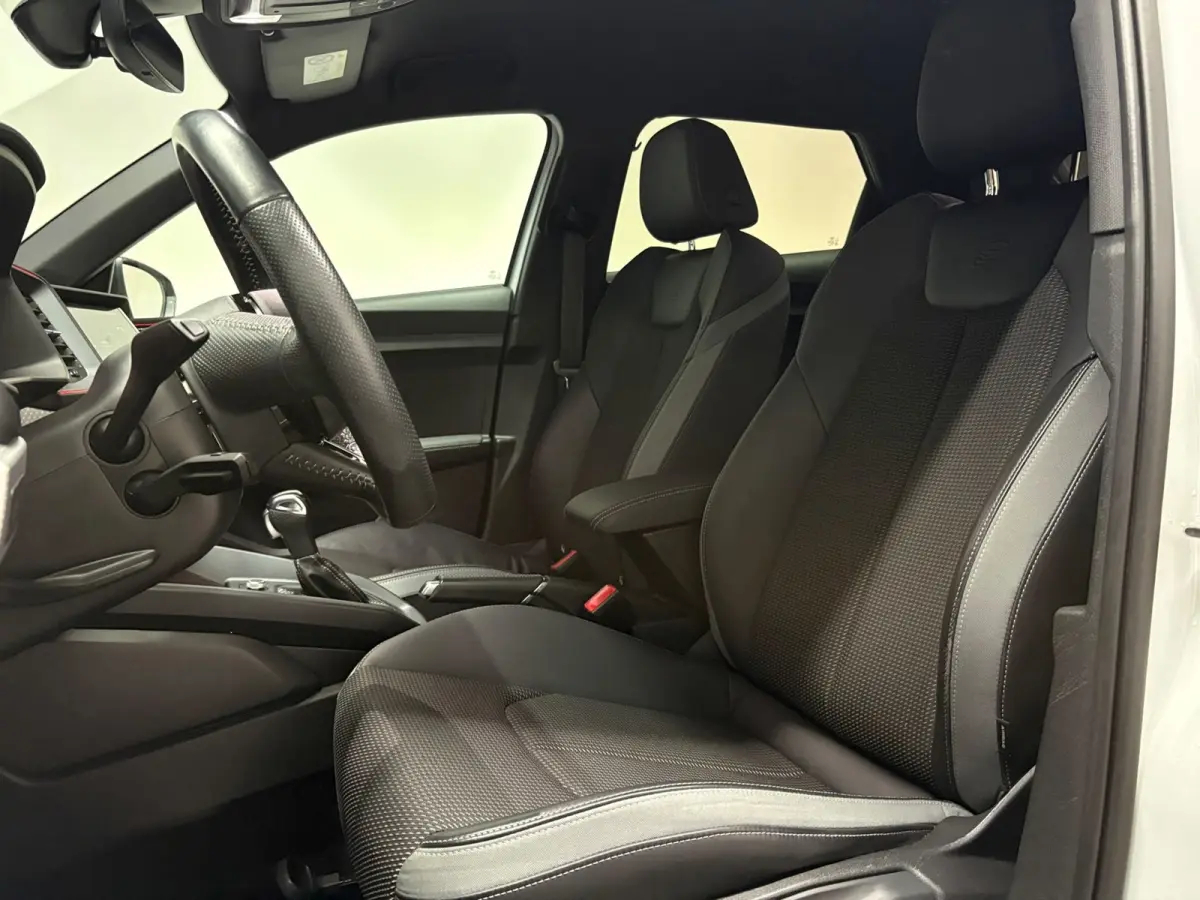 30 TFSI 3x S Line KeylessGo|Sfeerv|CarPlay|Cruise