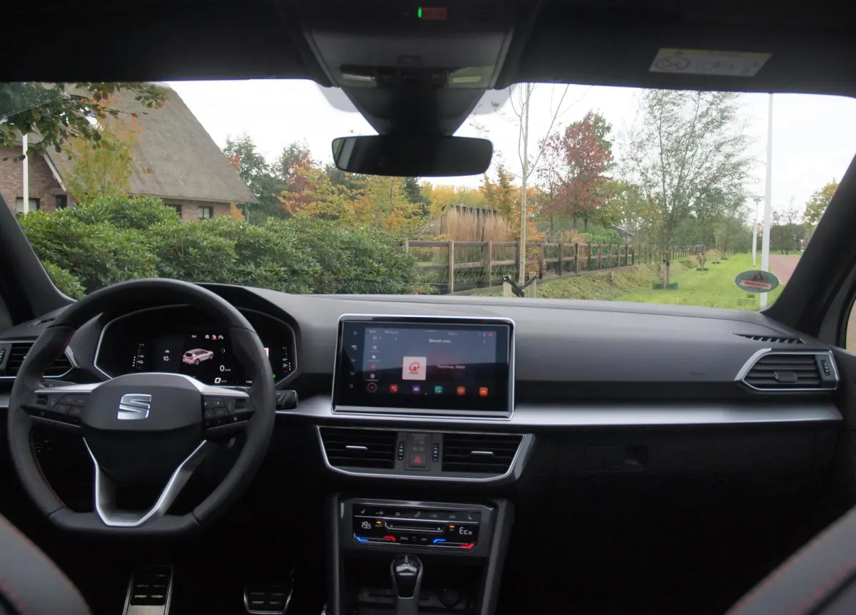 1.4 TSI e-Hybrid PHEV FR | Panoramadak | Trekhaak | 360 Camera | Sfeerverlichting | Sportstoelen | Dealeronderhouden |