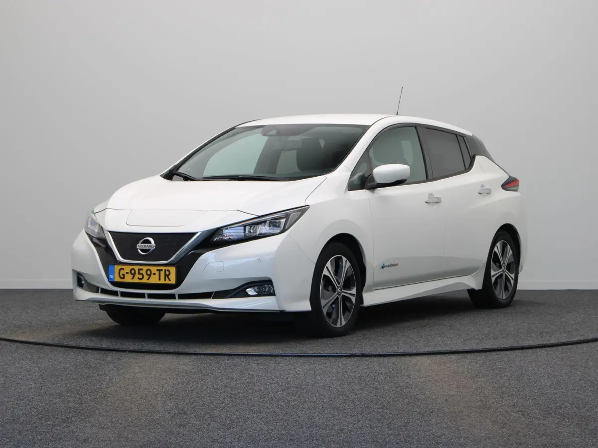 Tekna 40 kWh | Bose Premium Audio | 87% SoH | Adaptive cruise control | Lederen bekleding | Climate control | Stoel en stuurverwarming |