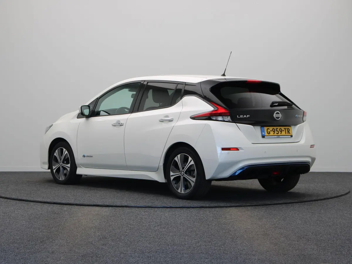 Tekna 40 kWh | Bose Premium Audio | 87% SoH | Adaptive cruise control | Lederen bekleding | Climate control | Stoel en stuurverwarming |