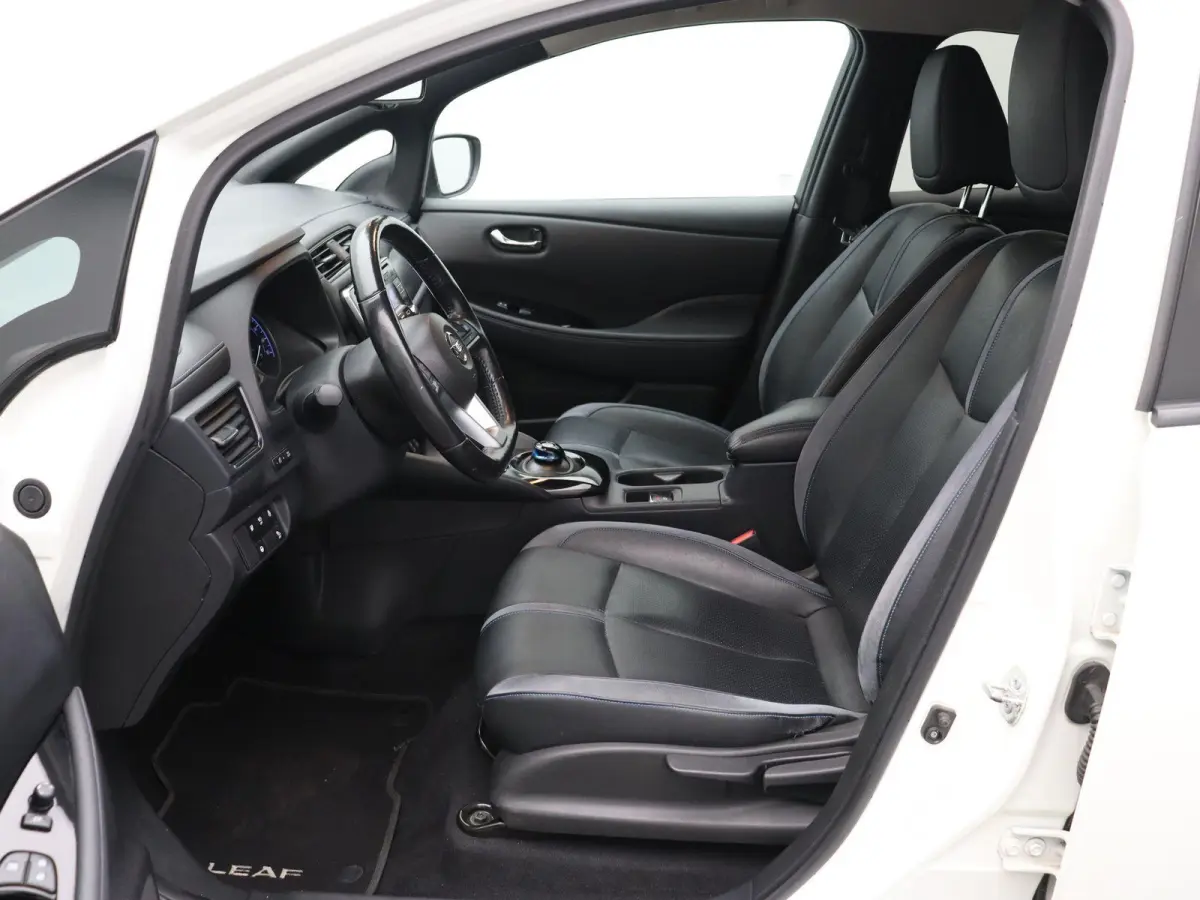 Tekna 40 kWh | Bose Premium Audio | 87% SoH | Adaptive cruise control | Lederen bekleding | Climate control | Stoel en stuurverwarming |