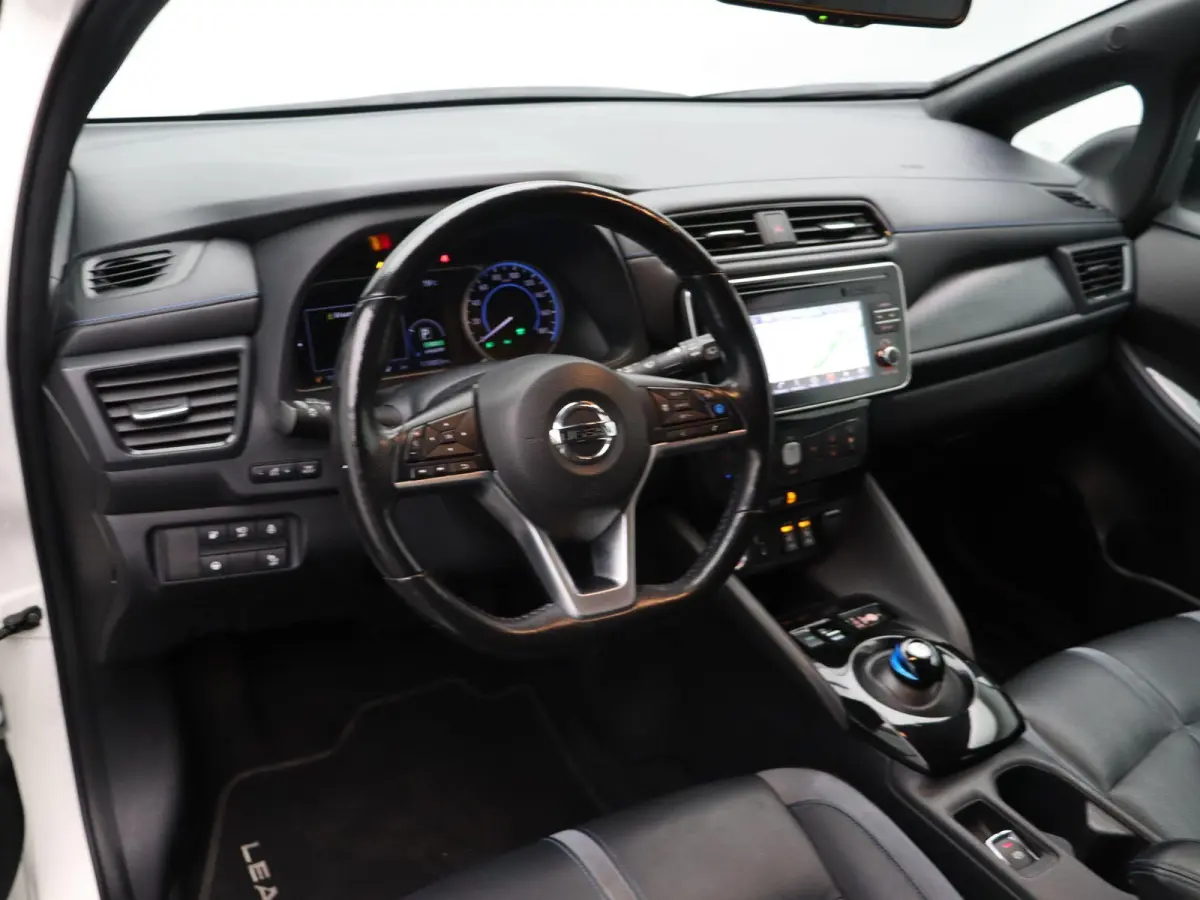 Tekna 40 kWh | Bose Premium Audio | 87% SoH | Adaptive cruise control | Lederen bekleding | Climate control | Stoel en stuurverwarming |