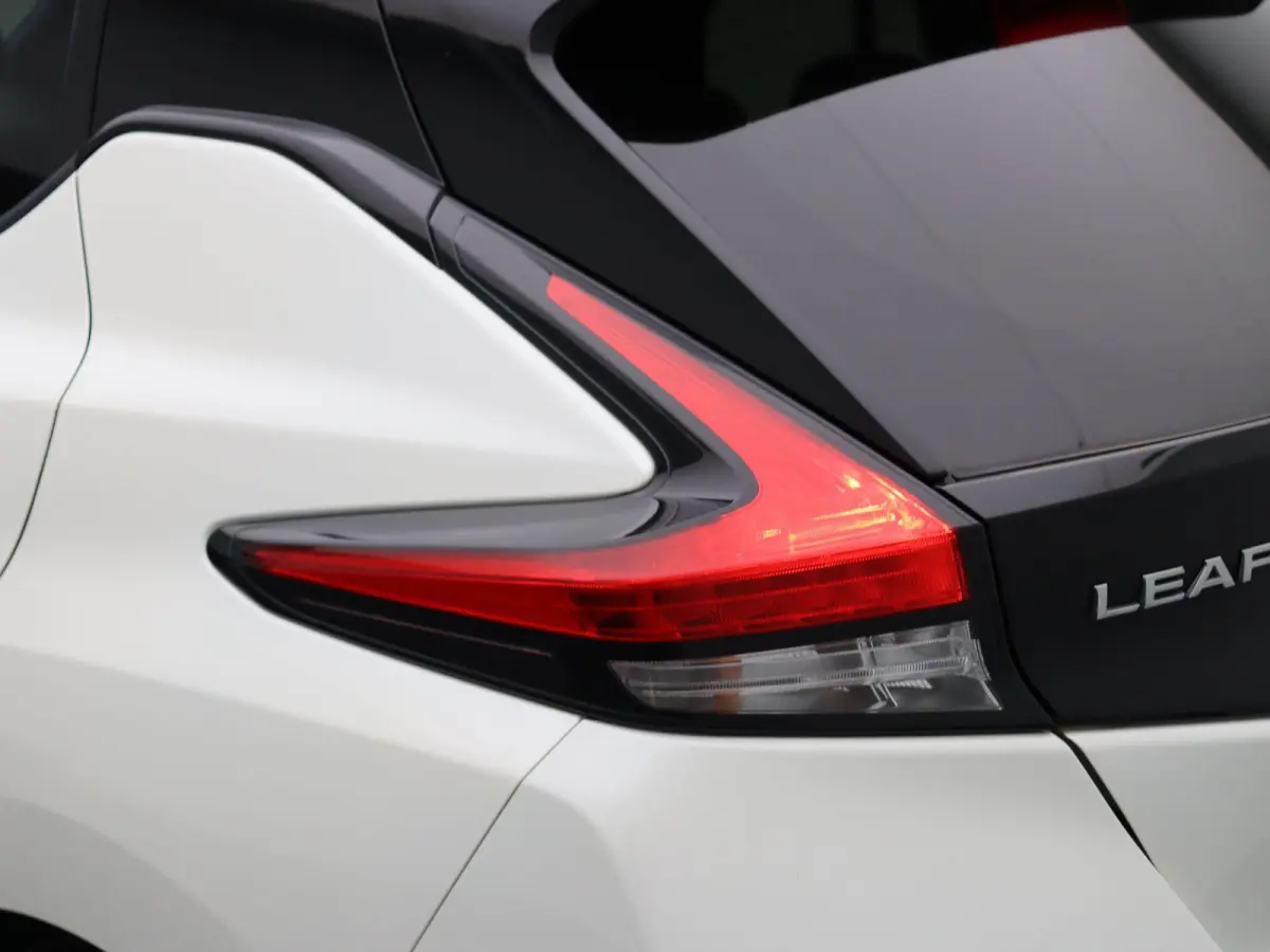 Tekna 40 kWh | Bose Premium Audio | 87% SoH | Adaptive cruise control | Lederen bekleding | Climate control | Stoel en stuurverwarming |