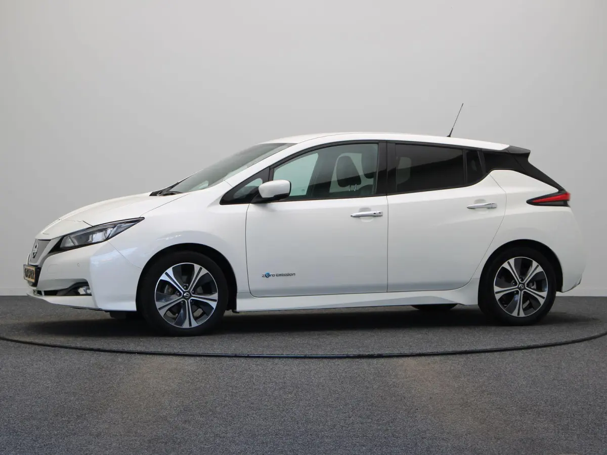 Tekna 40 kWh | Bose Premium Audio | 87% SoH | Adaptive cruise control | Lederen bekleding | Climate control | Stoel en stuurverwarming |
