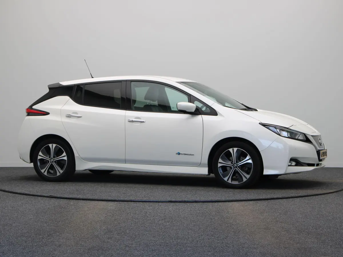 Tekna 40 kWh | Bose Premium Audio | 87% SoH | Adaptive cruise control | Lederen bekleding | Climate control | Stoel en stuurverwarming |