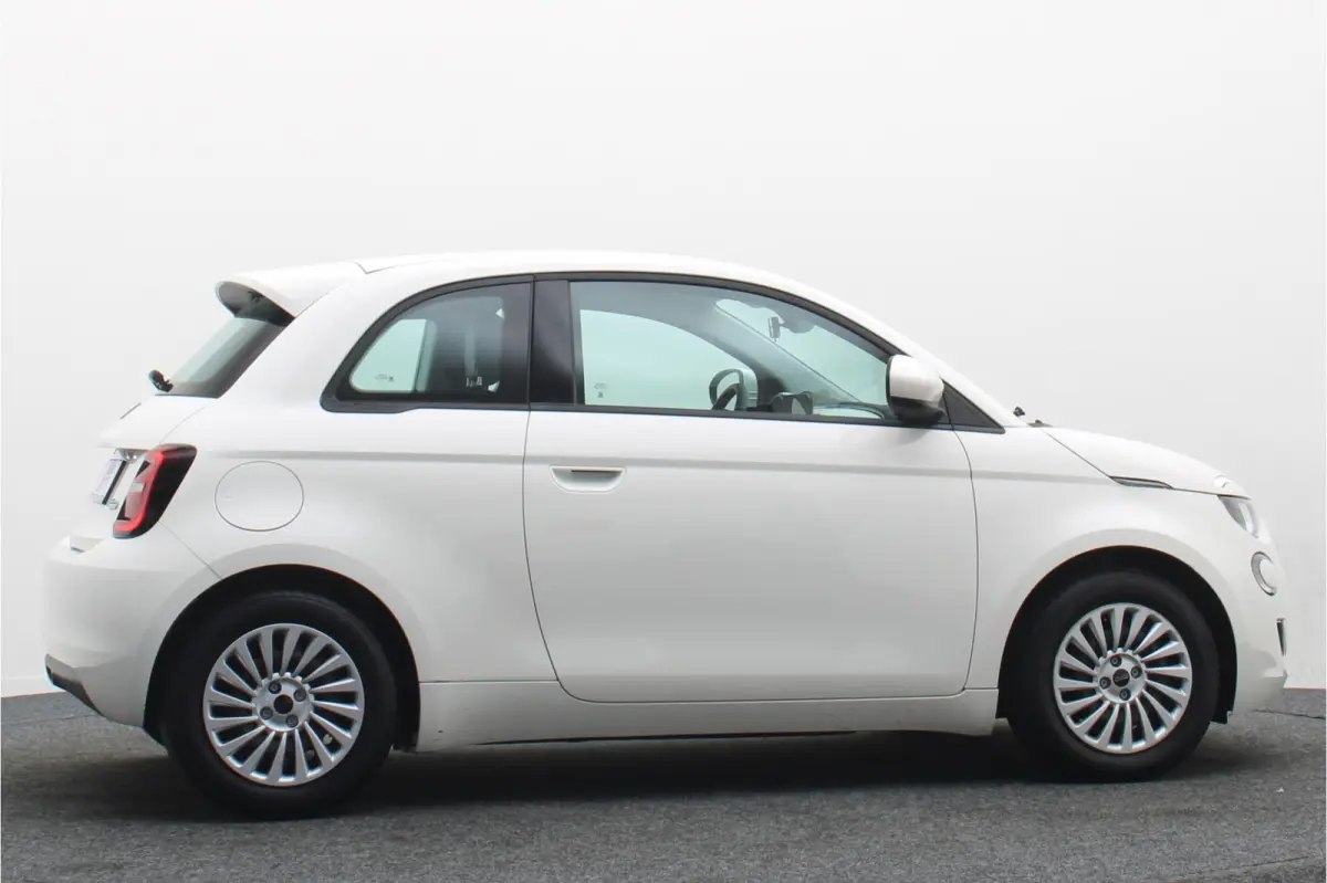 Icon 42 kWh SOH 97,6%, Virtual Cockpit, Apple Carplay, Cruise, Rijstrooksensor, DAB, LED