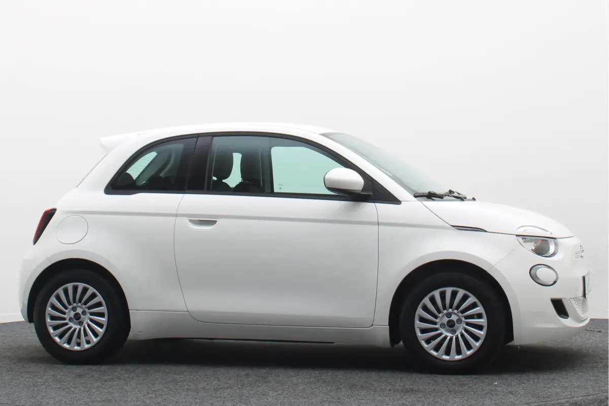 Icon 42 kWh SOH 97,6%, Virtual Cockpit, Apple Carplay, Cruise, Rijstrooksensor, DAB, LED
