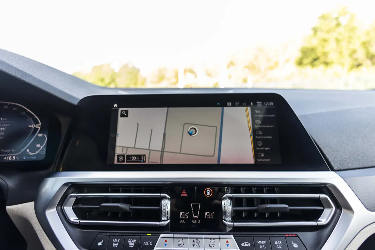330e Business Edition Plus M-Pakket  / Pano dak