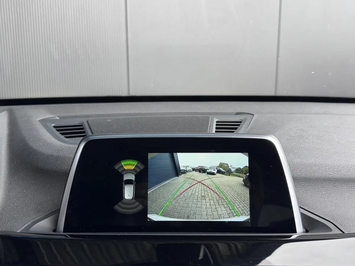 sDrive20i High Exe M Sport PANO|AFN. HAAK|HARMAN KARDON