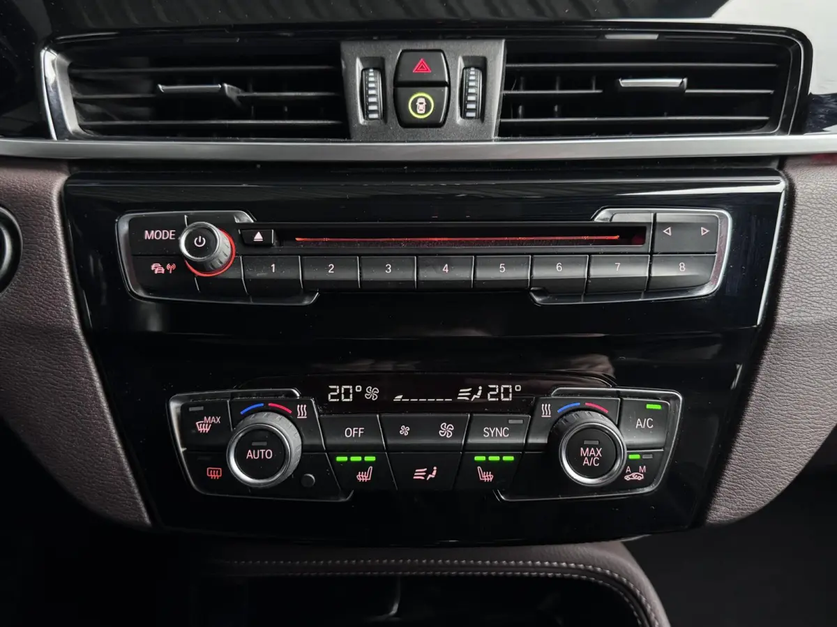 sDrive20i High Exe M Sport PANO|AFN. HAAK|HARMAN KARDON