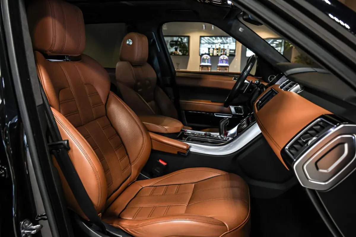 4.4 SDV8 Autobiography Dynamic