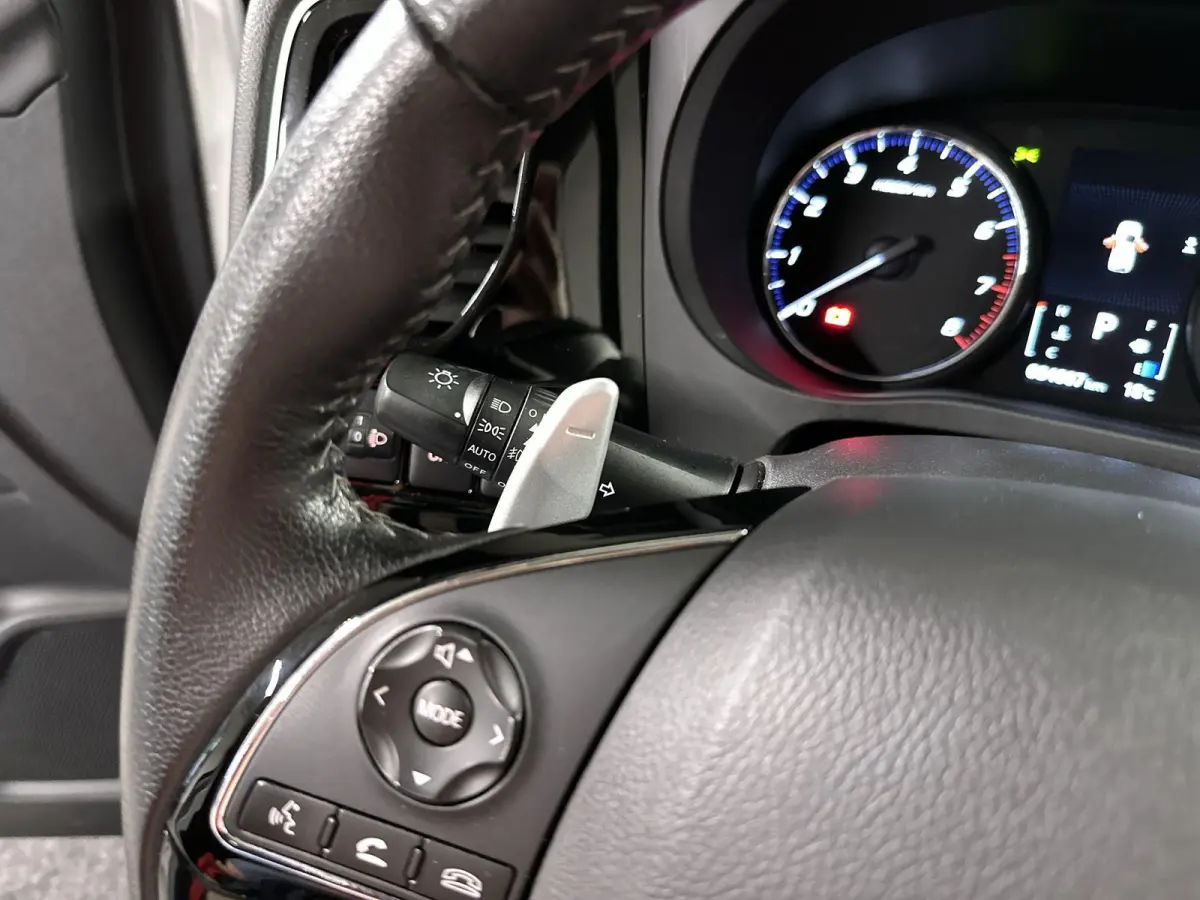 2.0 Connect Pro Automaat | Trekhaak | Navi