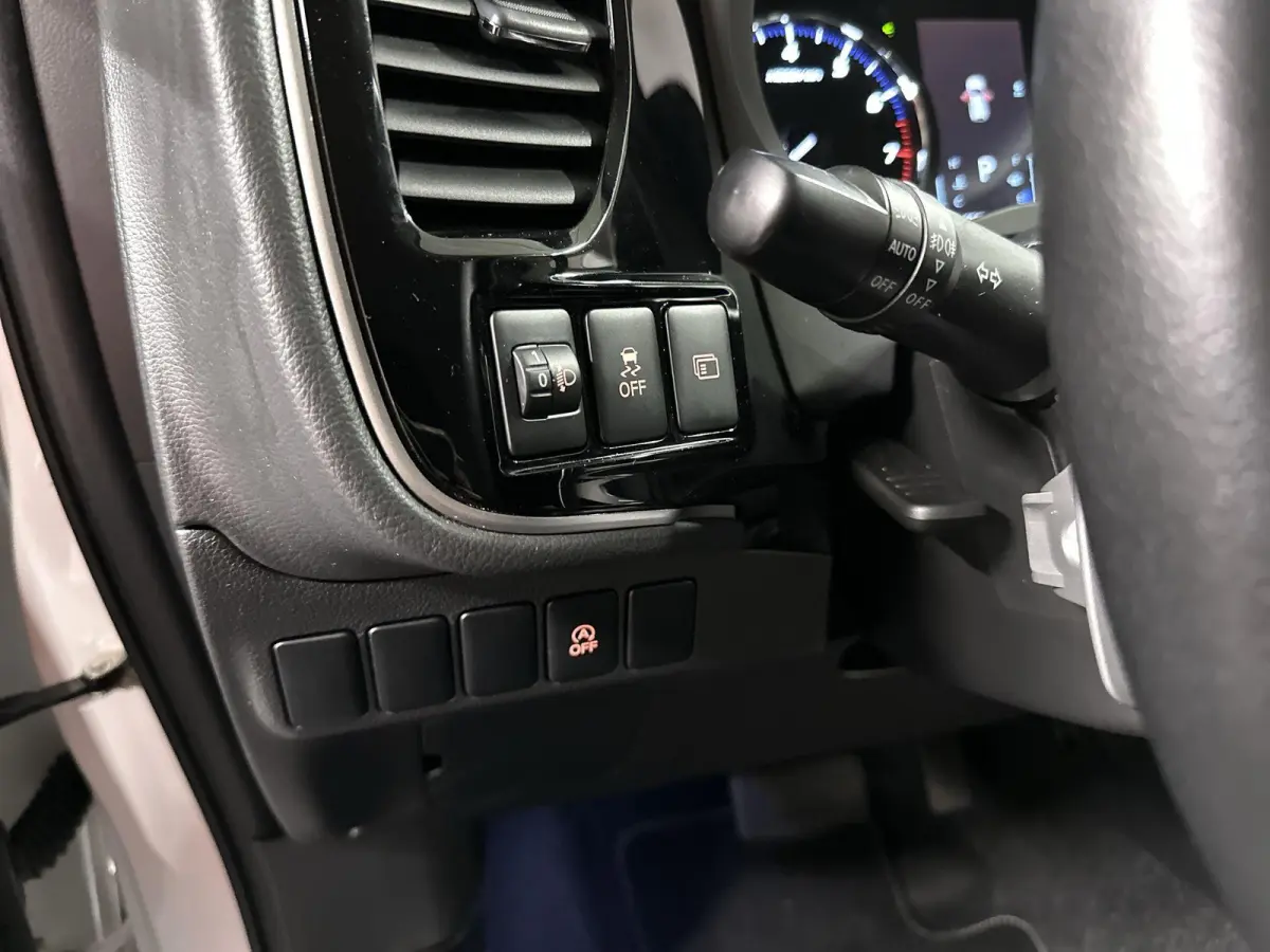 2.0 Connect Pro Automaat | Trekhaak | Navi