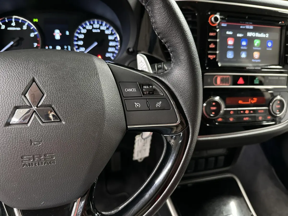 2.0 Connect Pro Automaat | Trekhaak | Navi
