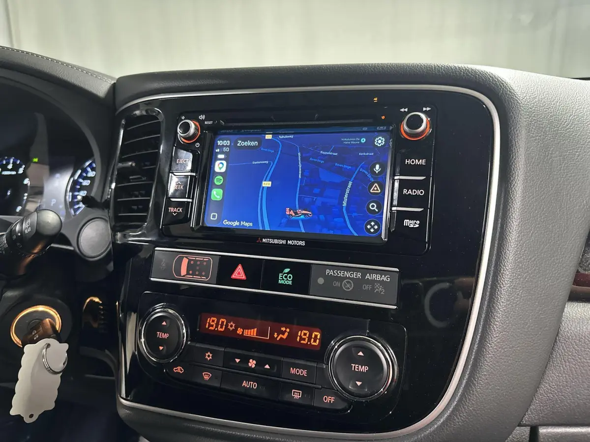2.0 Connect Pro Automaat | Trekhaak | Navi