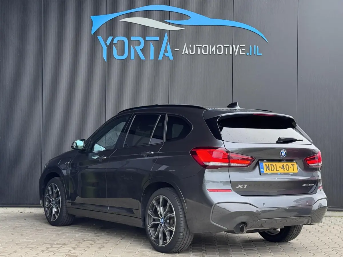 xDrive25e High Exe M Sport PANO|HEAD UP|CAMERA|85% SOH