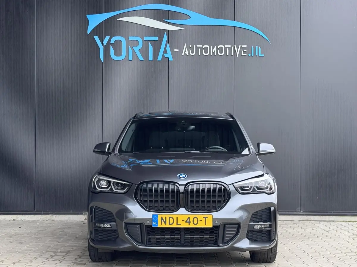 xDrive25e High Exe M Sport PANO|HEAD UP|CAMERA|85% SOH