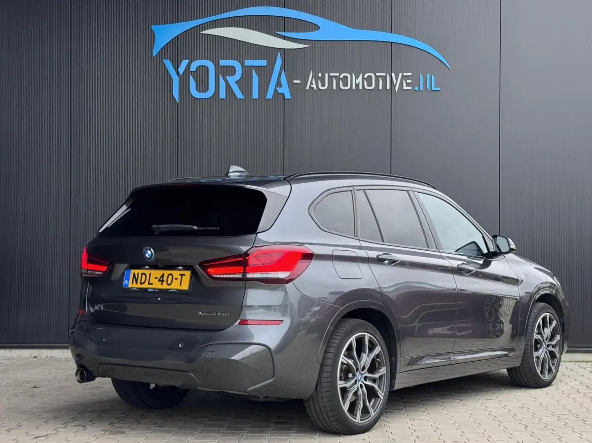 xDrive25e High Exe M Sport PANO|HEAD UP|CAMERA|85% SOH