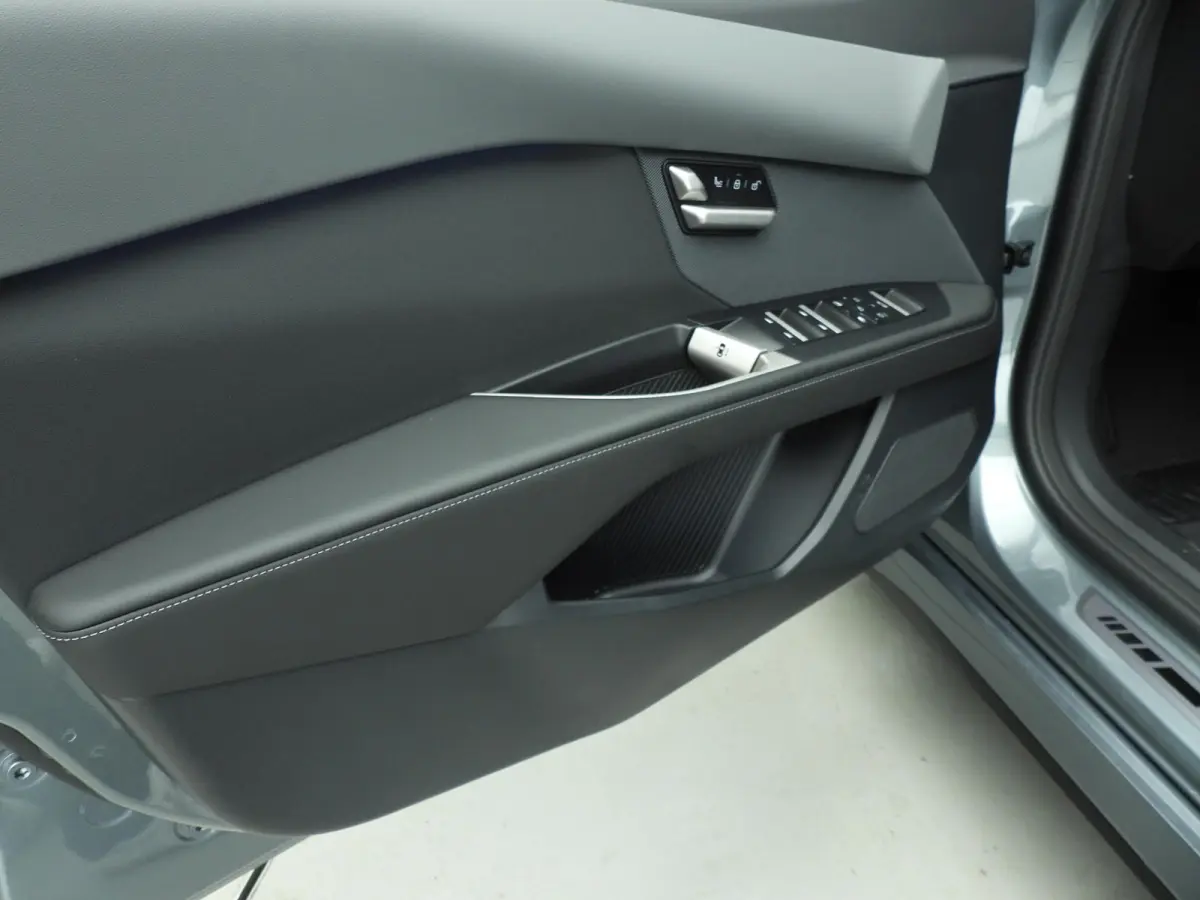 50 xDrive First Edition 113.4 kWh M Sportpakket | Panoramadak | Driving Assistant Plus | Parking Assistant Plus | Innovation Pack