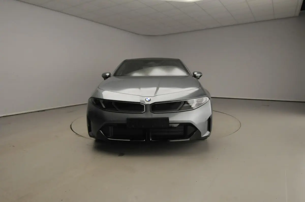 50 xDrive First Edition 113.4 kWh M Sportpakket | Panoramadak | Driving Assistant Plus | Parking Assistant Plus | Innovation Pack