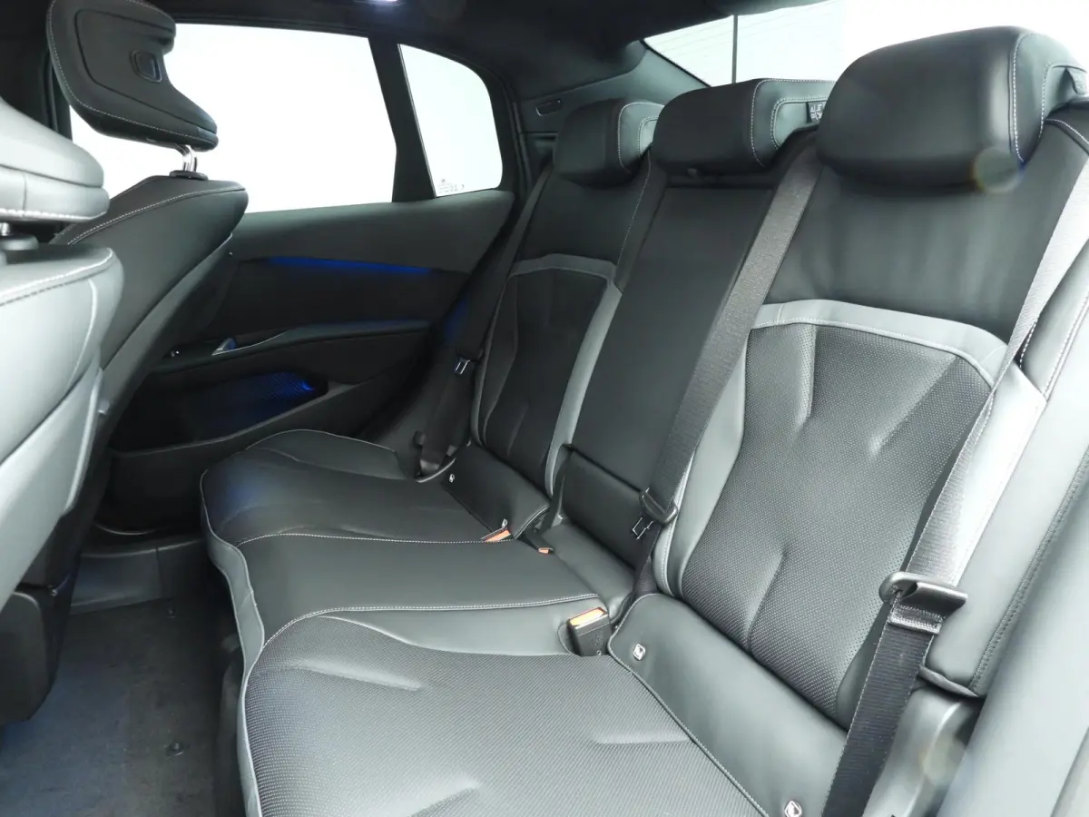 50 xDrive First Edition 113.4 kWh M Sportpakket | Panoramadak | Driving Assistant Plus | Parking Assistant Plus | Innovation Pack