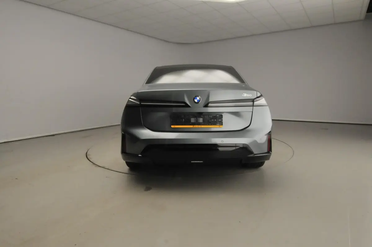 50 xDrive First Edition 113.4 kWh M Sportpakket | Panoramadak | Driving Assistant Plus | Parking Assistant Plus | Innovation Pack