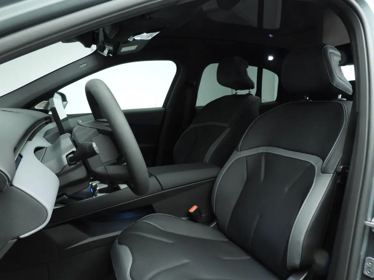 50 xDrive First Edition 113.4 kWh M Sportpakket | Panoramadak | Driving Assistant Plus | Parking Assistant Plus | Innovation Pack