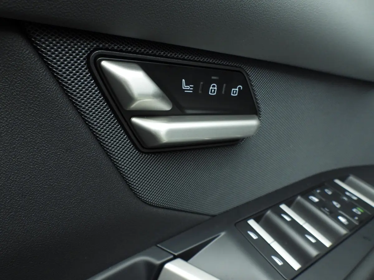 50 xDrive First Edition 113.4 kWh M Sportpakket | Panoramadak | Driving Assistant Plus | Parking Assistant Plus | Innovation Pack