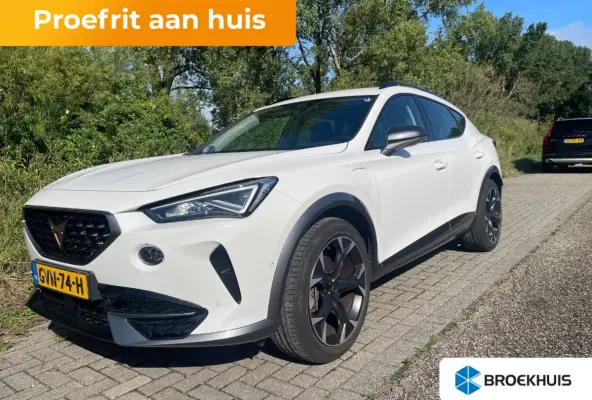 1.4 e-Hybrid Business 18" Lichtmetaal | Leder/Stof | Parkeersensoren Rondom | Digitaal Dashboard | Stoel- en Stuurverwarming | Airco (automatisch) | Apple Carplay/Android Auto|telefoonintegr