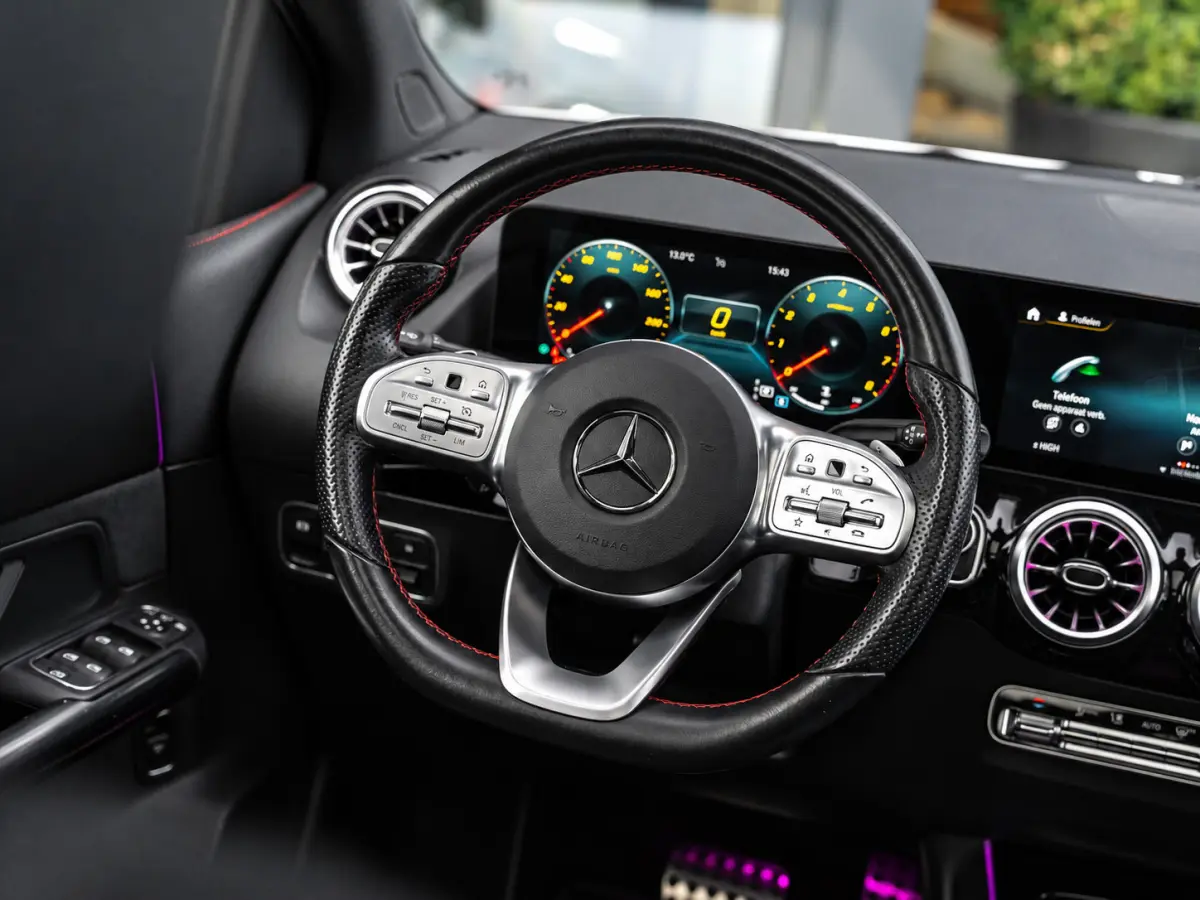 180 AMG Line|PANO|CC|SFEER|MEMORY|APP|CAM