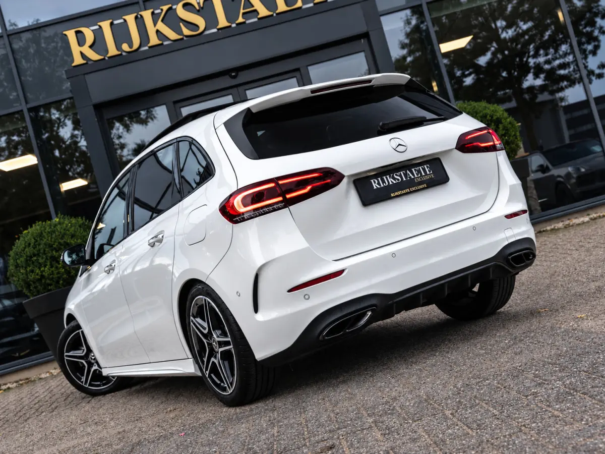 180 AMG Line|PANO|CC|SFEER|MEMORY|APP|CAM
