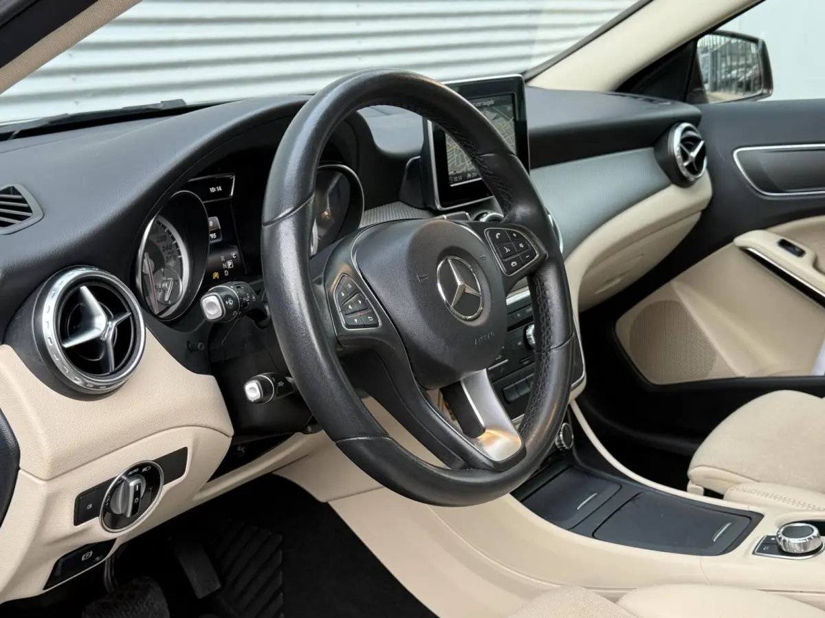 180 Automaat Airco Cruise Led Navi 2016 Perfecte Staat 2 De Eigenaar