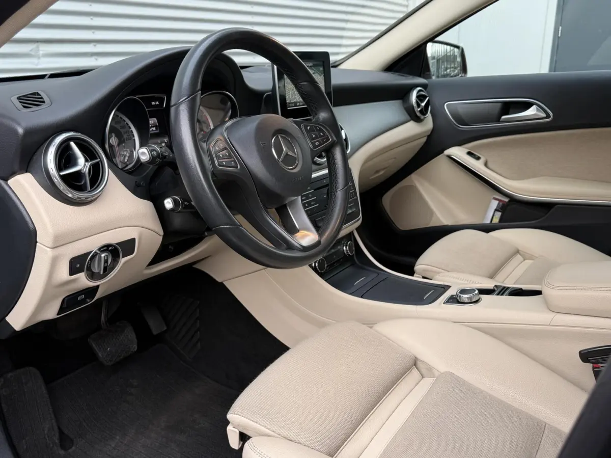 180 Automaat Airco Cruise Led Navi 2016 Perfecte Staat 2 De Eigenaar