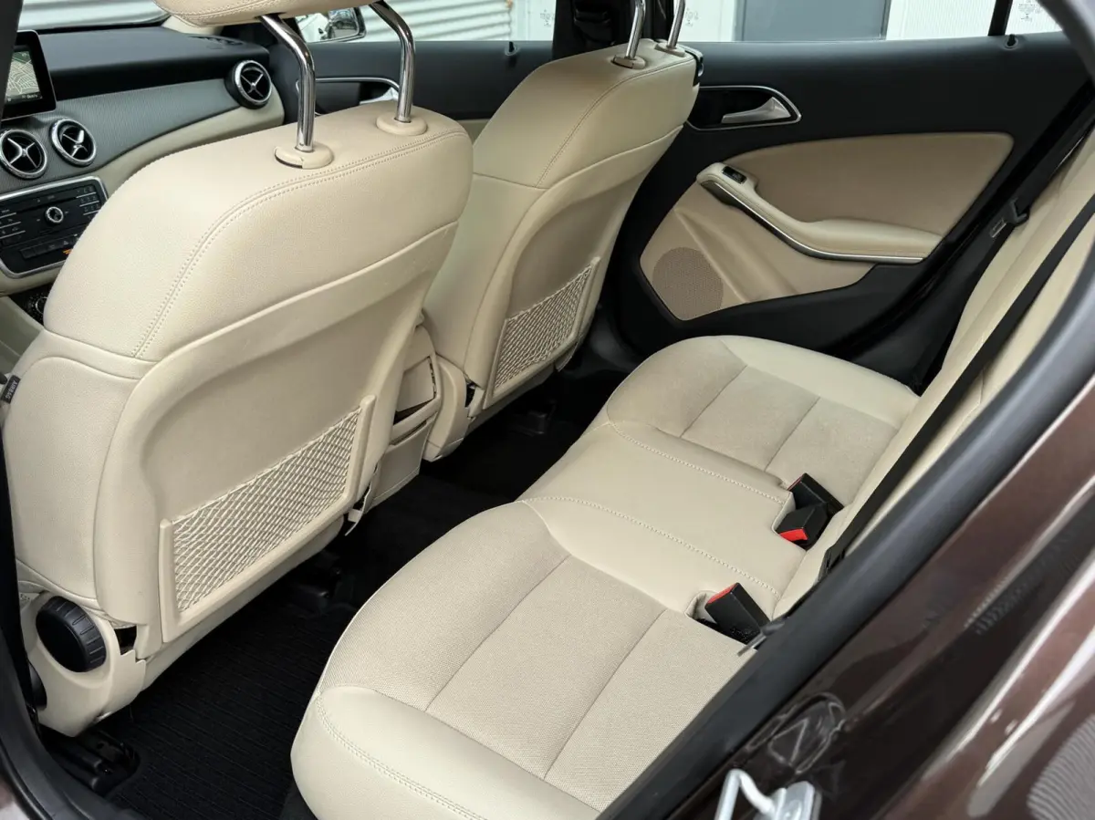 180 Automaat Airco Cruise Led Navi 2016 Perfecte Staat 2 De Eigenaar