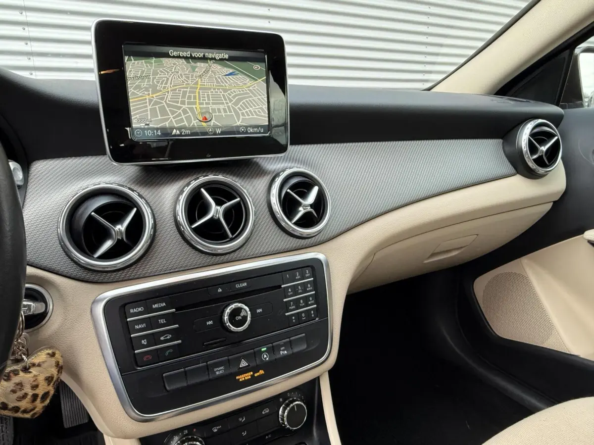 180 Automaat Airco Cruise Led Navi 2016 Perfecte Staat 2 De Eigenaar