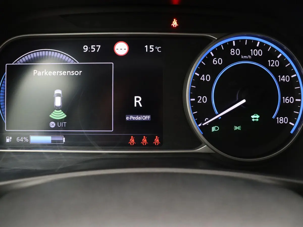 N-Connecta 40 kWh | Stoel en Stuur verwarming | Airco | 1ste Eigenaar |