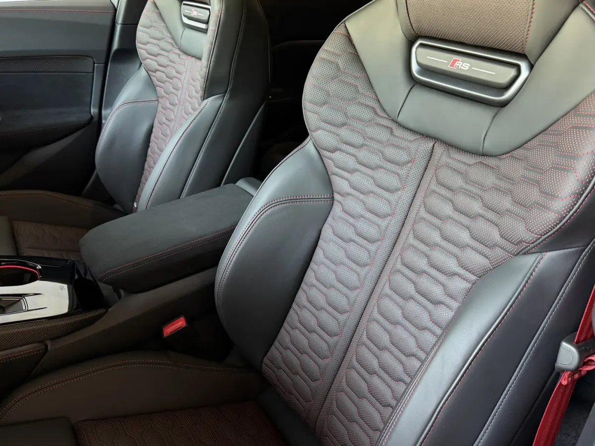 RS5 Keramisch | Audi Sportpakket | Smart.Glass | Tech-Pro | HeadUp | Sportuitlaat | Panorama | B&O 3D | RS Sportstoelen Plus |