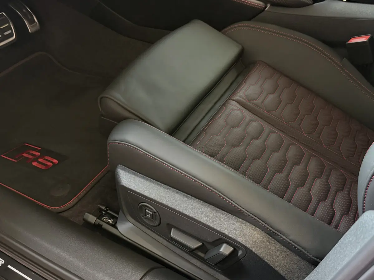 RS5 Keramisch | Audi Sportpakket | Smart.Glass | Tech-Pro | HeadUp | Sportuitlaat | Panorama | B&O 3D | RS Sportstoelen Plus |